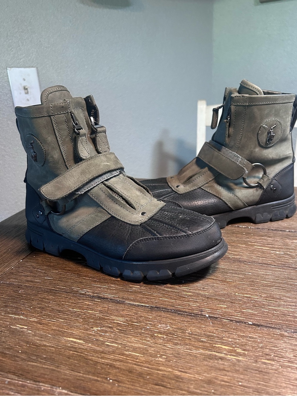 Polo Ralph Lauren conquest Hi III boot size 9d